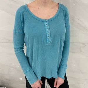 American Eagle Blue Waffle Long Sleeve Shirt 💙